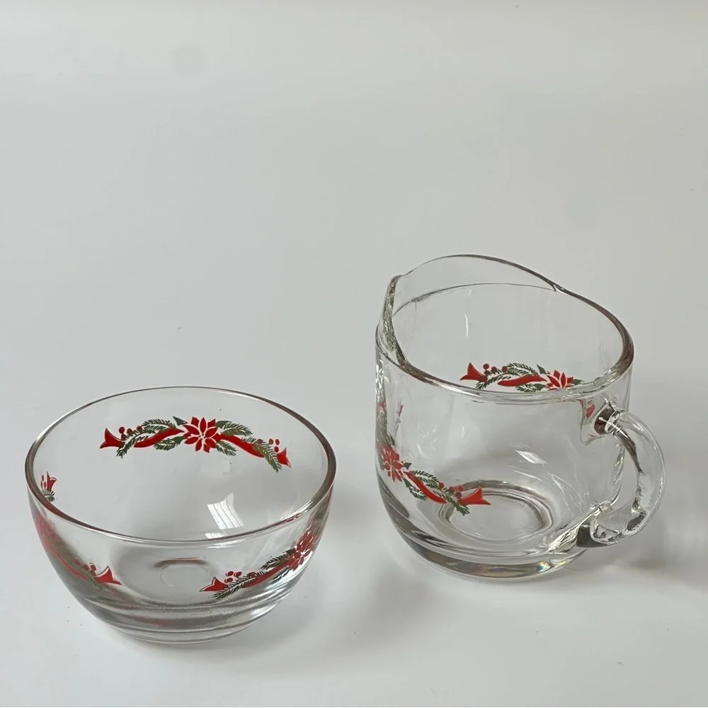 Anchor‎ Hocking Poinsettia & Ribbons Sugar and Creamer Set of 2
